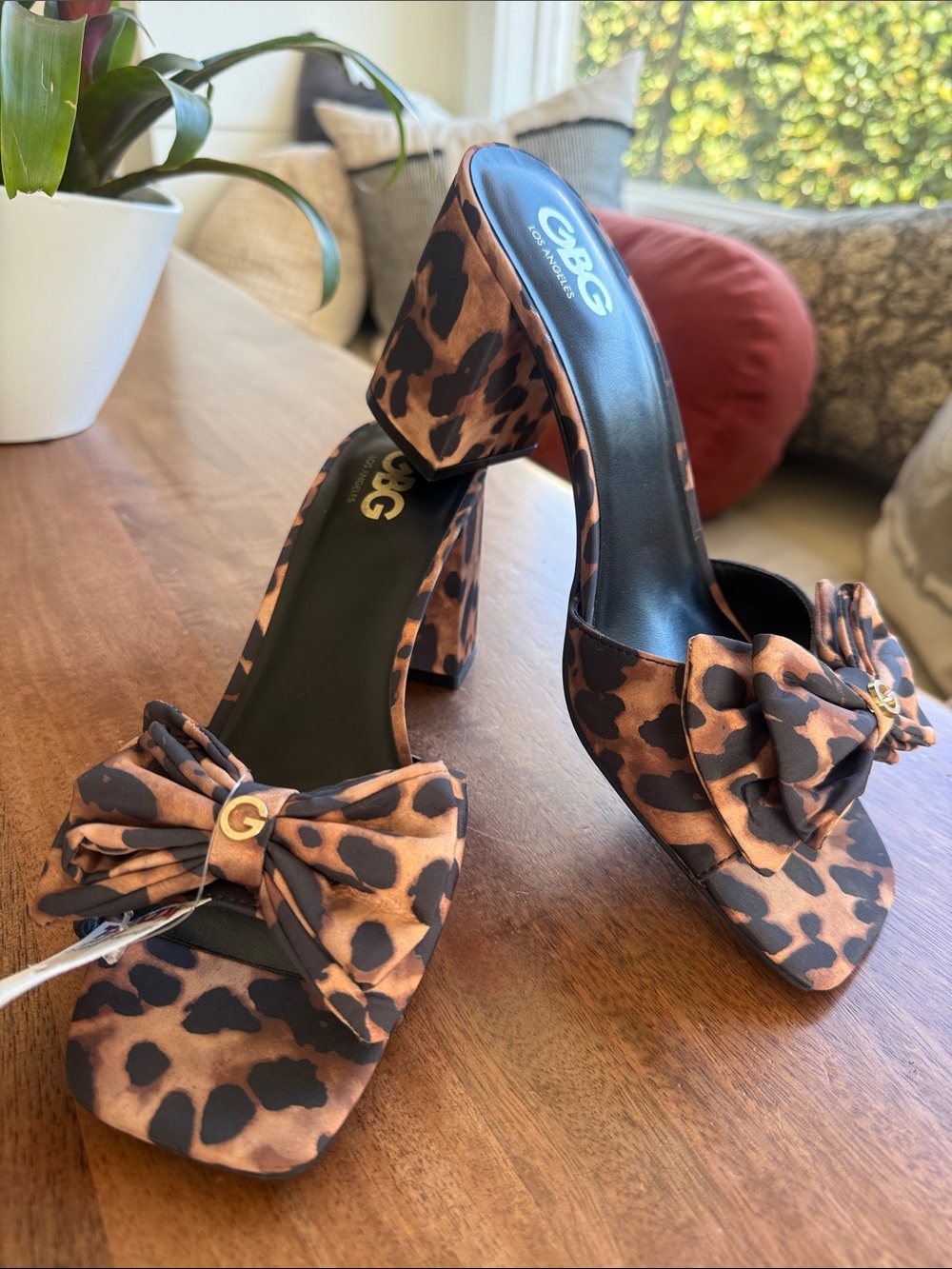 NWT G by Guess Leopard Bow Block Heel Mules - Brown/Black